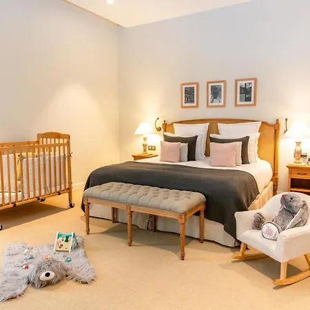 Chais Monnet & מלון קונייאק