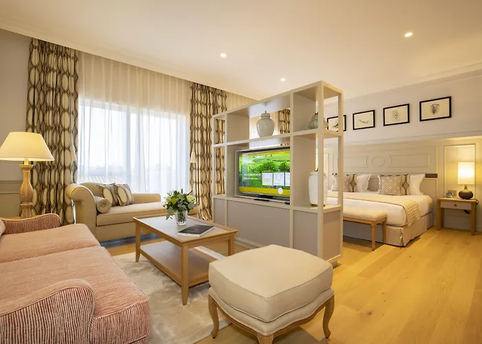 Hotel Chais Monnet&spa 5*